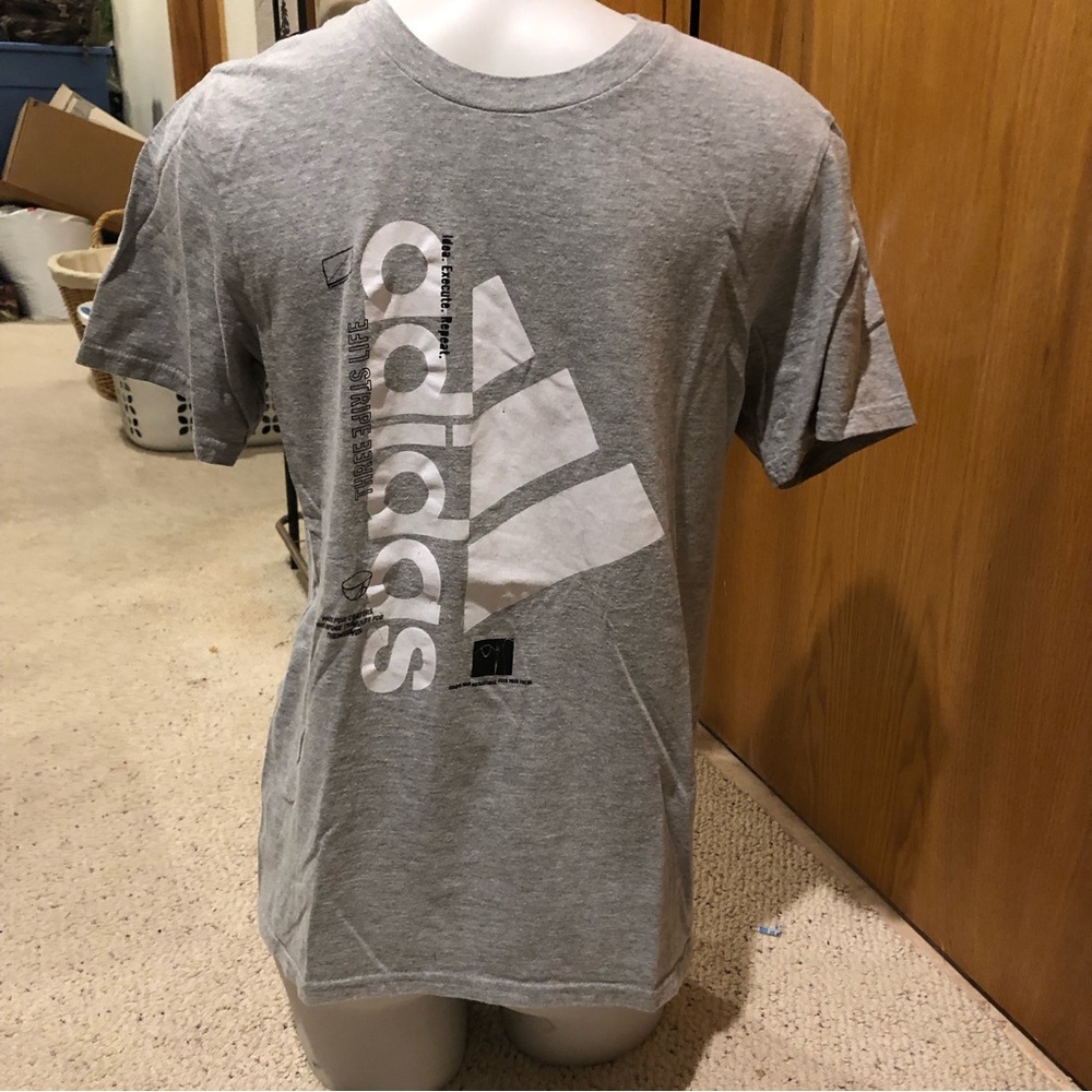 Adidas shirt size Small